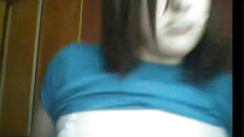 Safada mete coisas na bunda - webcam amadora anal