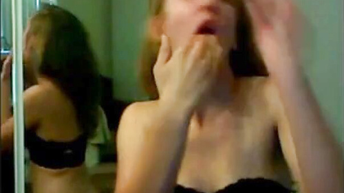 Gagging Webcam Amateur's Self-Discovery