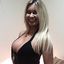 Hot lady with sexy curves teasing in an amateur gallery