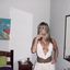 Hot lady with sexy curves teasing in an amateur gallery