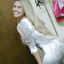 Hot lady with sexy curves teasing in an amateur gallery