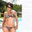 French captions following a cheating mommy with a hot bod